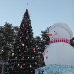 Состоялось открытие праздничного городка и главной новогодней ёлки города Искитима!