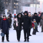 Состоялось открытие праздничного городка и главной новогодней ёлки города Искитима!