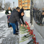 15 февраля, Глава города Искитима Сергей Завражин открыл митинг в память о россиянах, исполнявших служебный долг за пределами Отечества.
