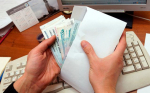Неформальная занятость и зарплата «в конверте» остается одной из самых актуальных проблем в отношениях между работодателем и работником