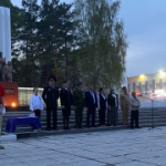 Сегодня в нашем городе состоялись патриотические акции "Пламя Победы" и "Свеча памяти", объединившие сотни искитимцев разных возрастов