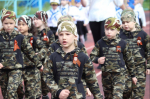 Искитимские дошколята показали мастерство строевой подготовки на стадионе спортивного комплекса «Заря»