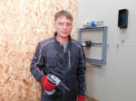 Лучший электромонтер Новосибирской области - Деним Сумин из Убинского района. Фото Анны Зубаревой
