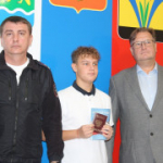 Паспорта получили семь школьников города Искитима