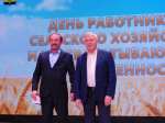 Медалью «Общественное признание» награжден тракторист из Искитимского района