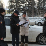 Купить новогоднюю красавицу можно в трех местах в городе Искитиме