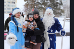 "Депутатский" Новый год в сквере Юбилейный прошел весело несмотря на непогоду
