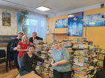 Пакуют книги: библиотека поселка под Новосибирском освобождает помещение