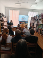 В Евсинской библиотеке познакомили читателей с малыми народами Алтая
