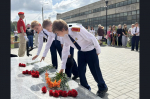 В городе Искитиме прошла акция, посвящённая памяти детей, погибших на Донбассе