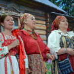 Искитимский район поставил финальный аккорд в шествии 45-го Сибирского фольклорного фестиваля- одного из крупнейших мероприятий в сфере традиционной культуры и аутентичного фольклора в Сибири.